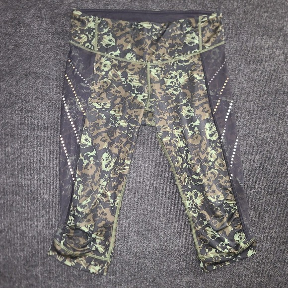 lululemon athletica Pants - Lululemon‎ Stop at Nothing Crop leggings Size 8 Fleur Olive Fatigue Green Black
